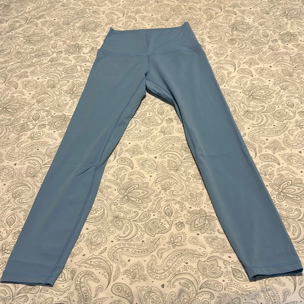Lululemon 7/8 leggings.